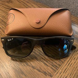 Ray-Ban NEW WAYFARER CLASSIC Sunglasses
